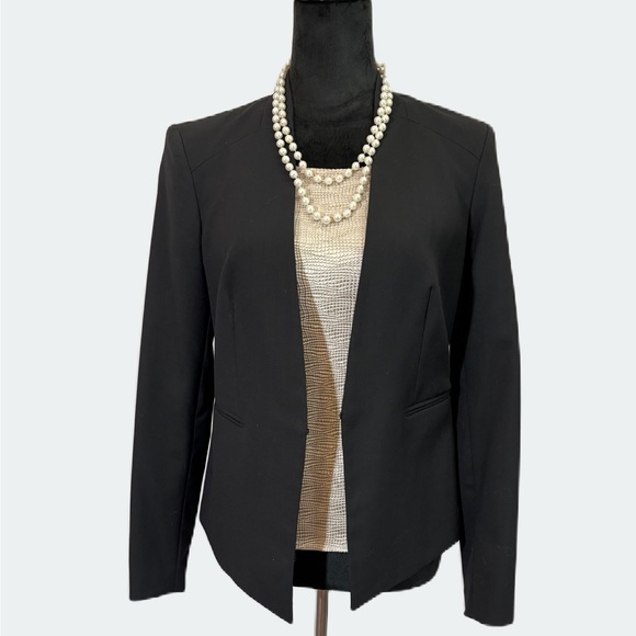 ❄️❄️Chaus Size 4 Black Blazer - Picture 2 of 9